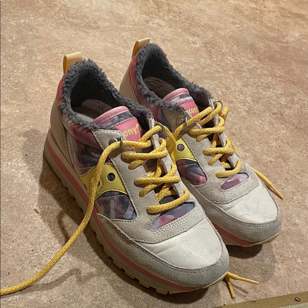 Saucony Women's Sneakers with Yellow and Pink Accents